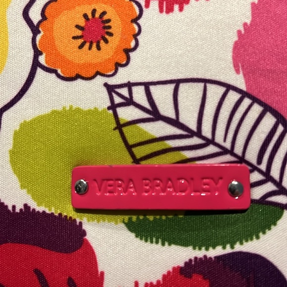 VERA BRADLEY TABLET CASE in flower print - Picture 2 of 5